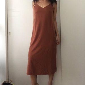 UNIQLO midi dress